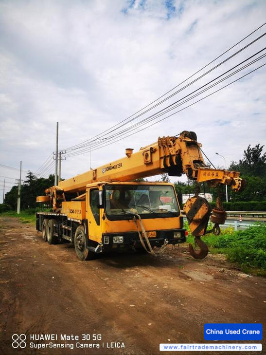 Buy XCMG 25K Used Crane / 1